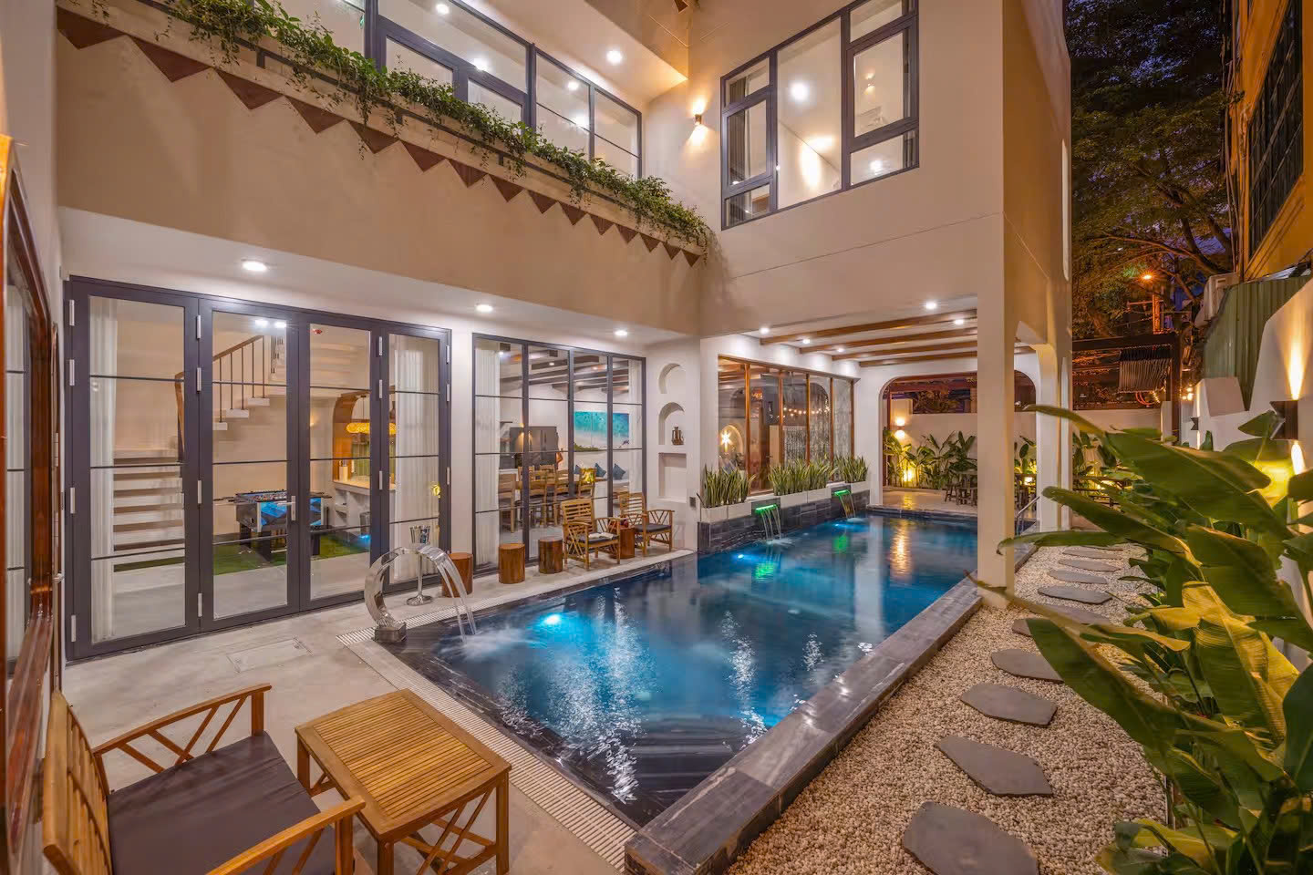 Luxury Villas in Da Nang: Why Choose a Villa Over Homestays and Hotels for Your Stay