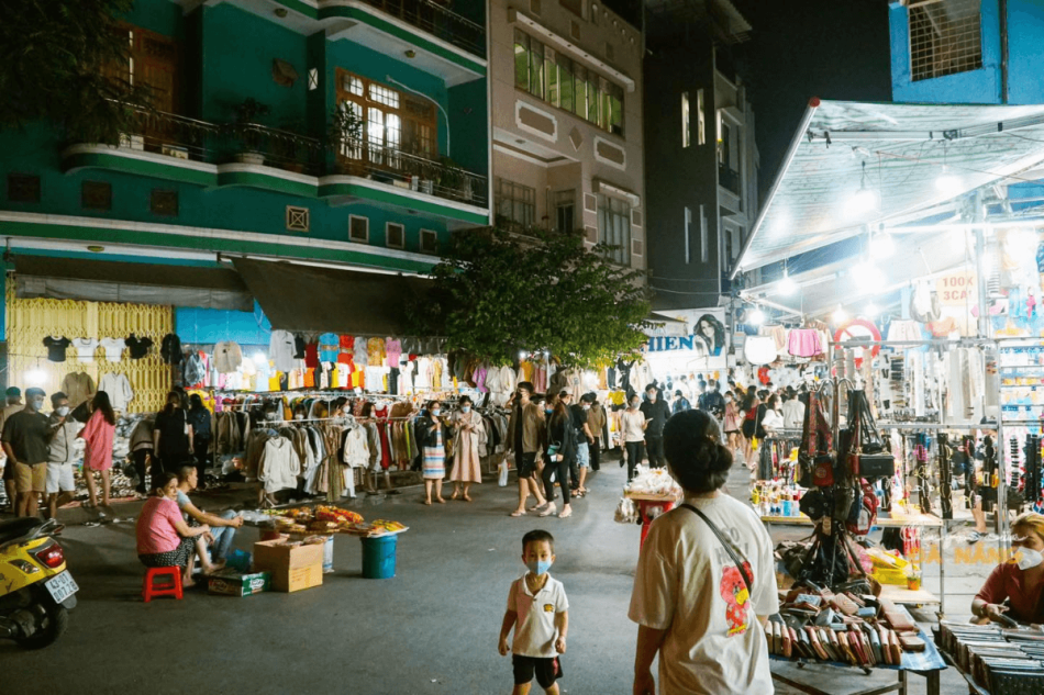 Best Fashion Streets, Boutiques & Easy Clothing Stops