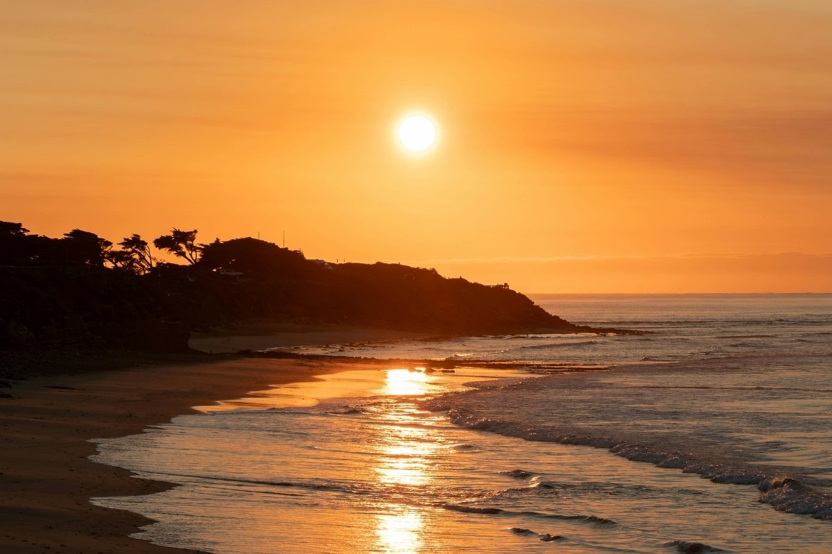 Best Sunset Experiences Worth Slowing Down For